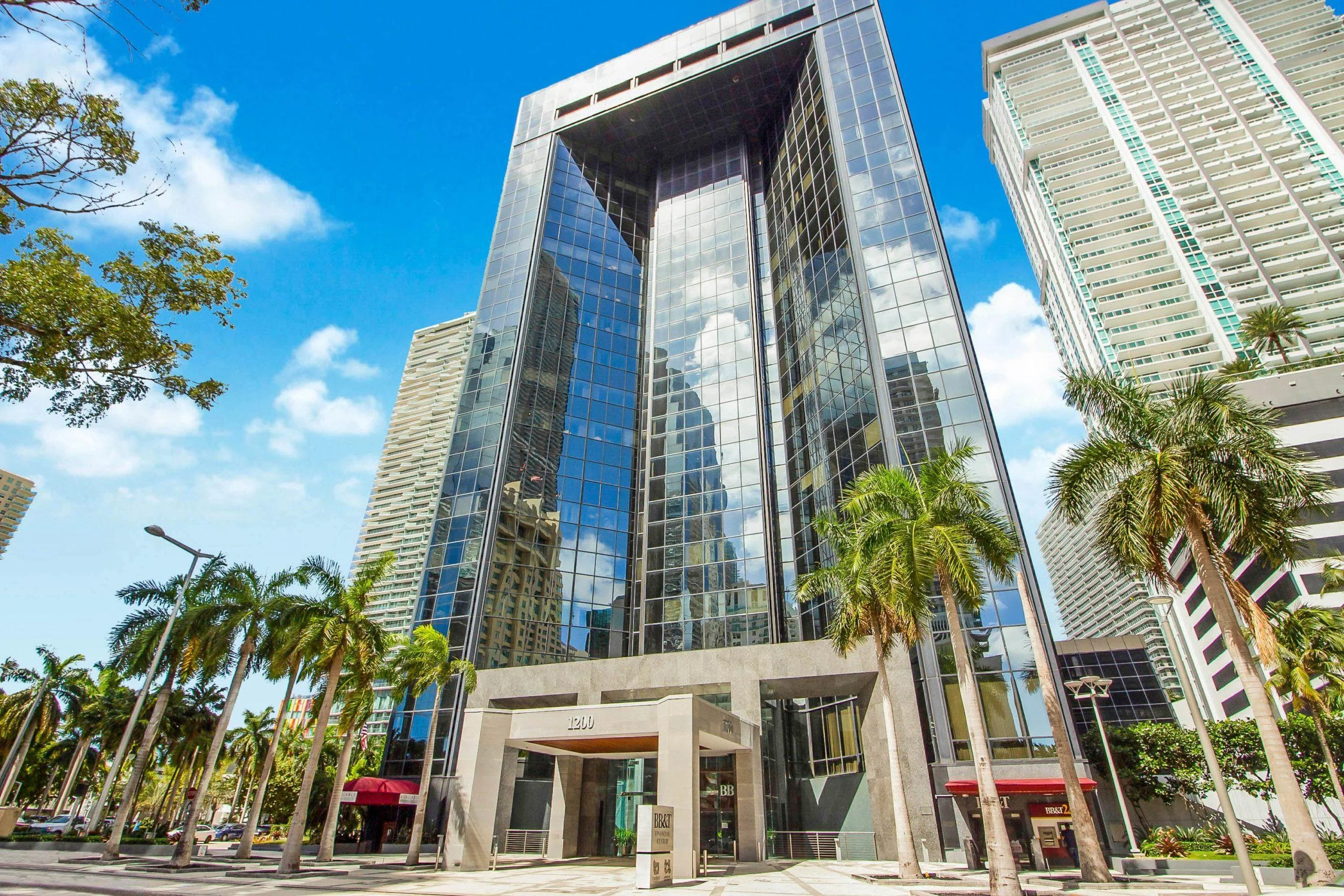 virtual_office-building-exterior-56969-1_uogymm